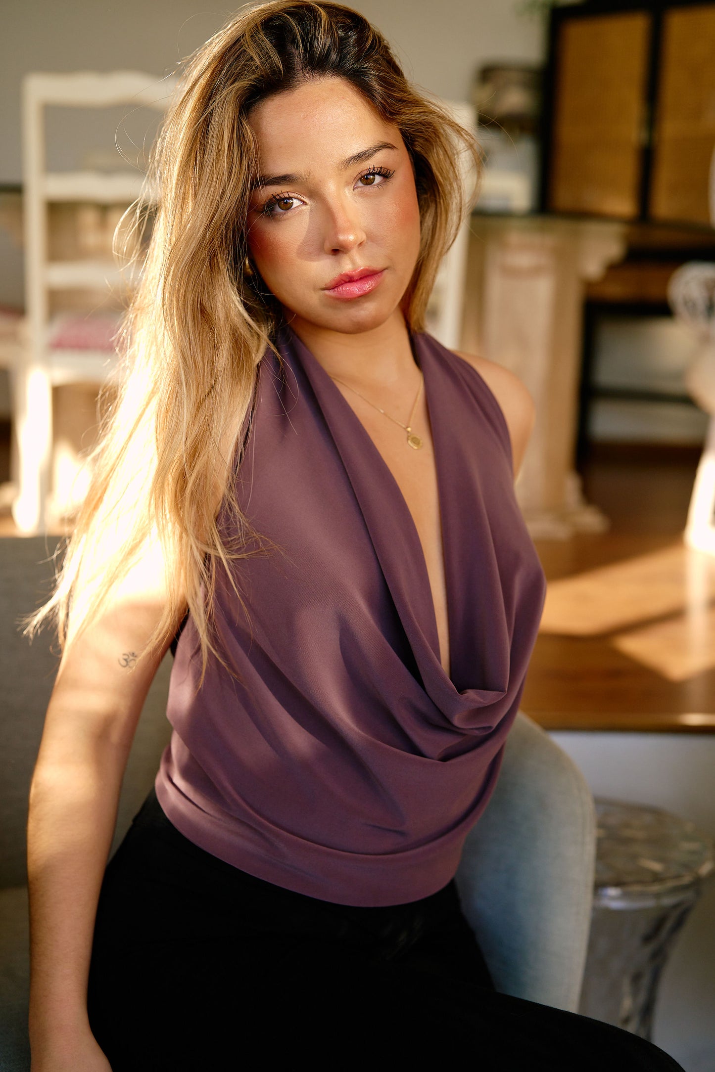 Top Emi canela